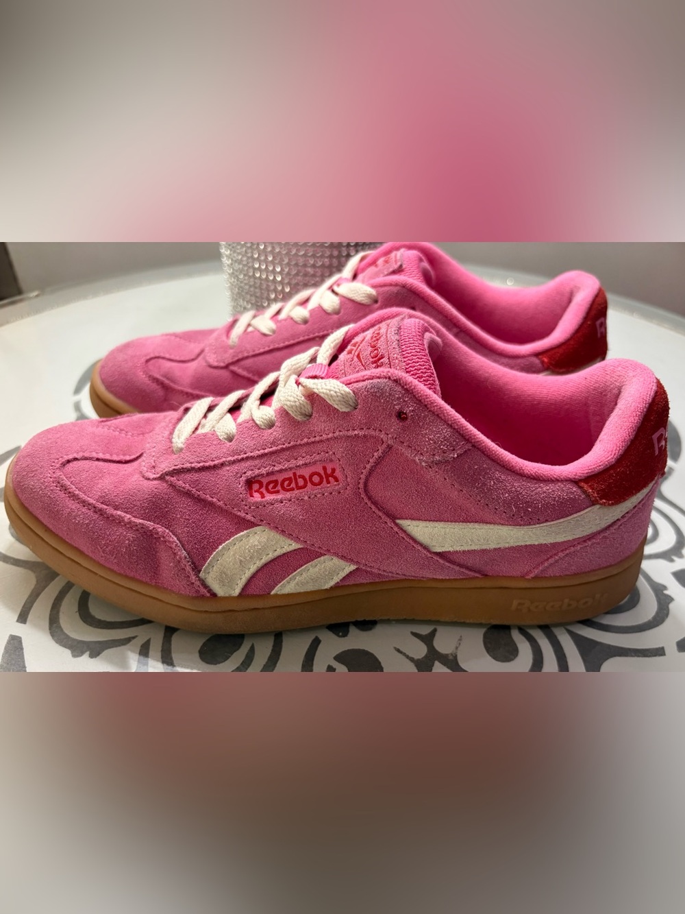 💕 Reebok Classic Suede Sneakers – Pink & Red Women’s Size 8